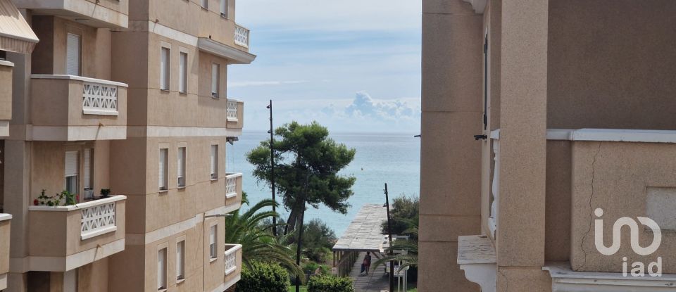 Apartment 4 bedrooms of 171 m² in Grao de Moncofar (12593)