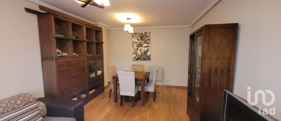 Apartment 1 bedroom of 67 m² in Foz (27780)