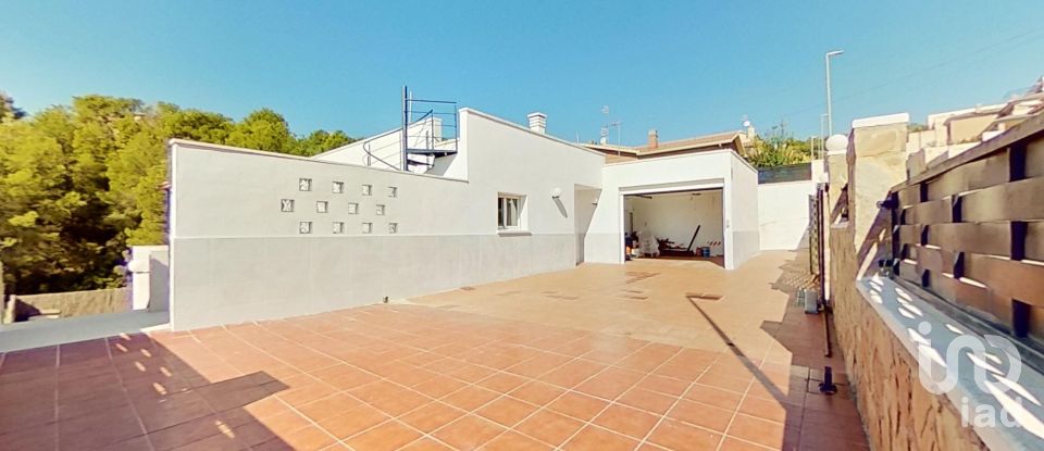 House 4 bedrooms of 250 m² in Roda de Bara (43883)