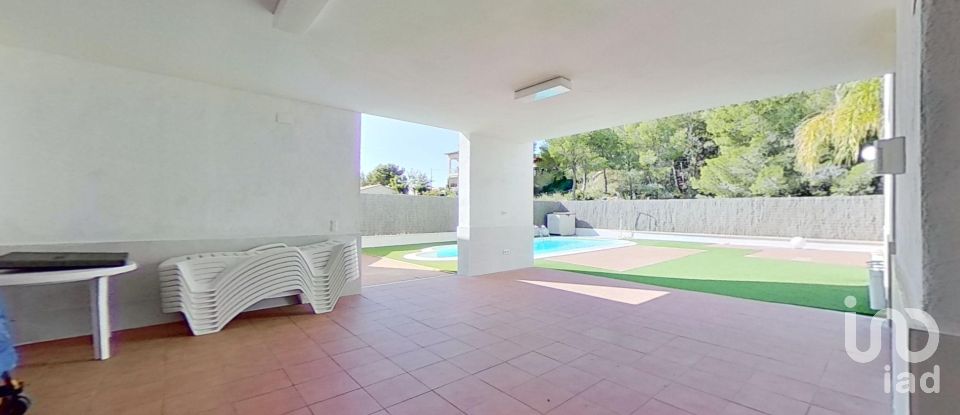 House 4 bedrooms of 250 m² in Roda de Bara (43883)