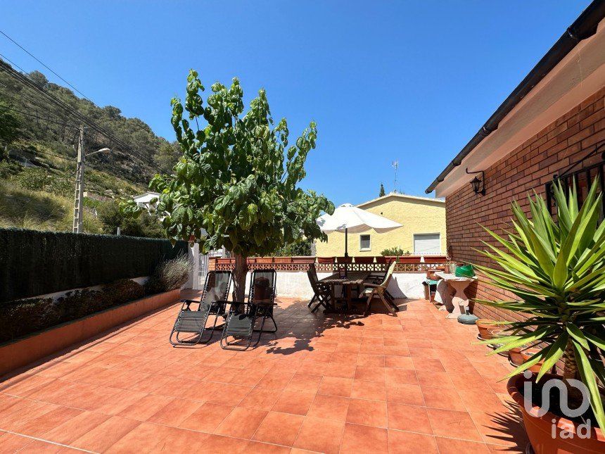 House 6 bedrooms of 216 m² in Olivella (08818)