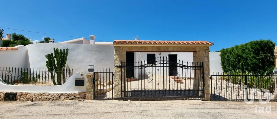 Casa 3 habitacions de 123 m² a Dénia (03700)