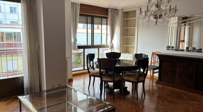 Pis 4 habitacions de 125 m² a León (24002)