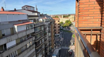 Pis 4 habitacions de 125 m² a León (24002)