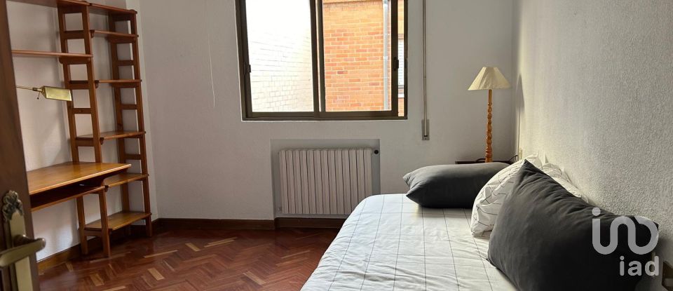 Pis 4 habitacions de 125 m² a León (24002)