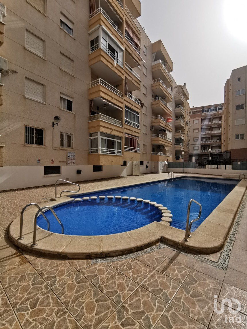 Apartment 3 bedrooms of 87 m² in Torrevieja (03182)