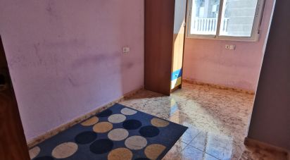 Pis 3 habitacions de 87 m² a Torrevieja (03182)