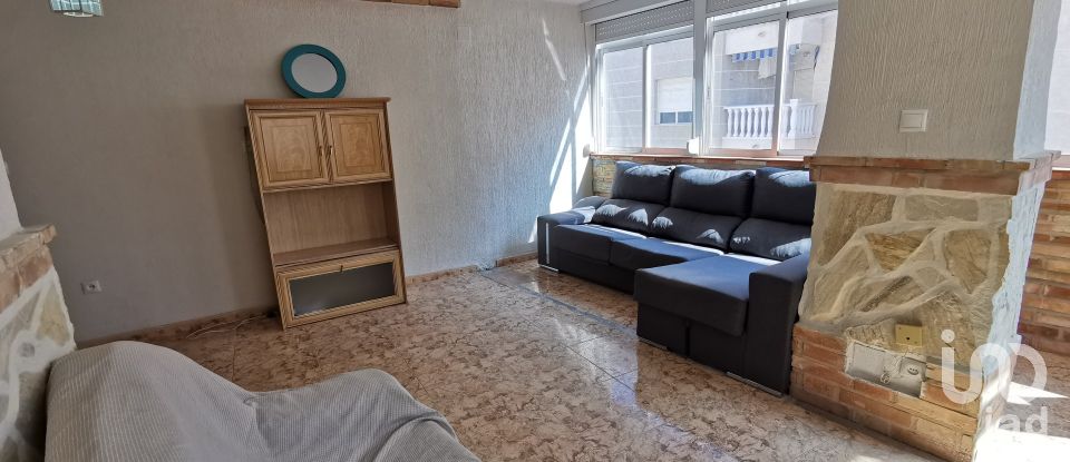 Pis 3 habitacions de 87 m² a Torrevieja (03182)