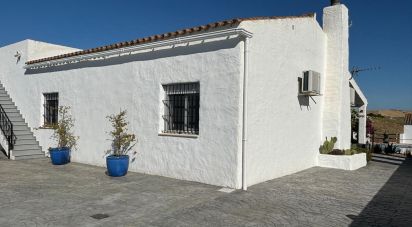 Country house 3 bedrooms of 126 m² in Espera (11648)