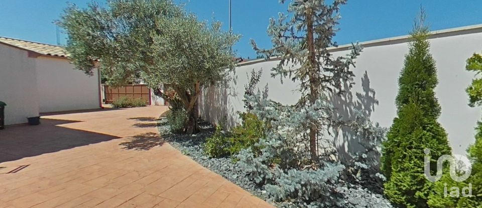 Cottage 5 bedrooms of 460 m² in Balaguer (25600)