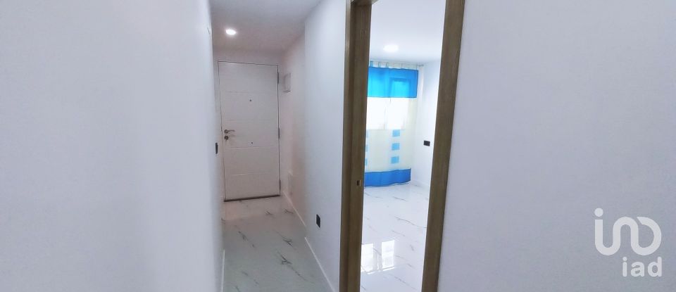 Pis 3 habitacions de 87 m² a Alicante/Alacant (03016)