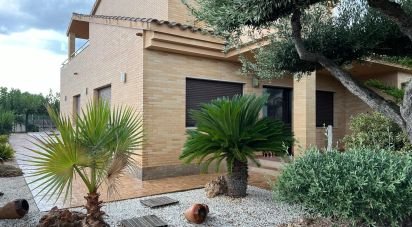 House 6 bedrooms of 150 m² in Roquetes (43520)