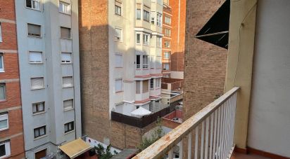 Pis 4 habitacions de 90 m² a Barcelona (08006)