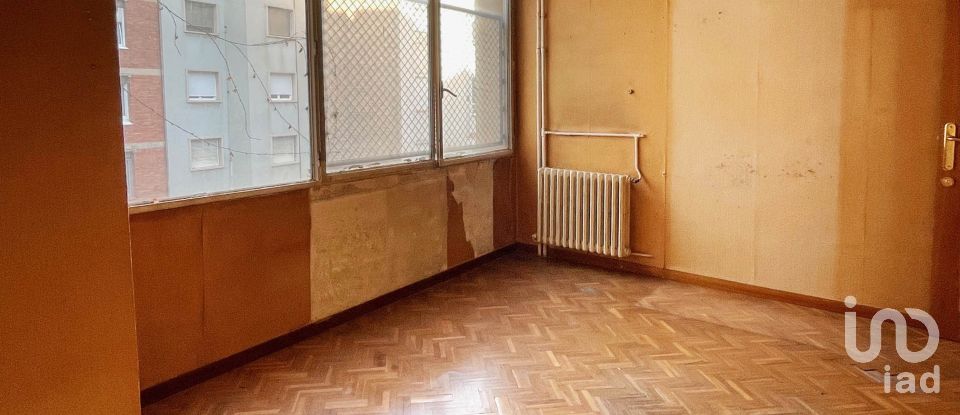 Pis 4 habitacions de 90 m² a Barcelona (08006)