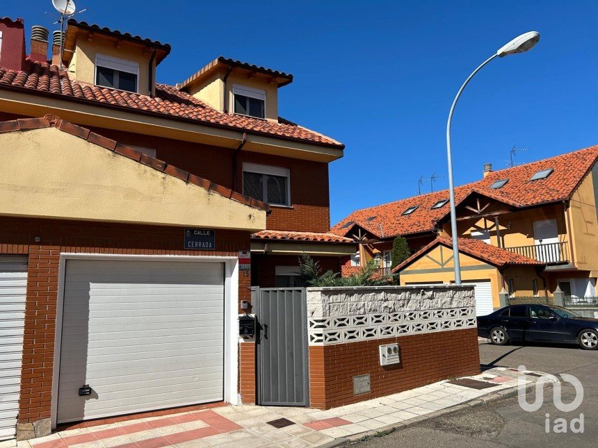 Casa 4 habitaciones de 195 m² en San Andrés del Rabanedo (24010)