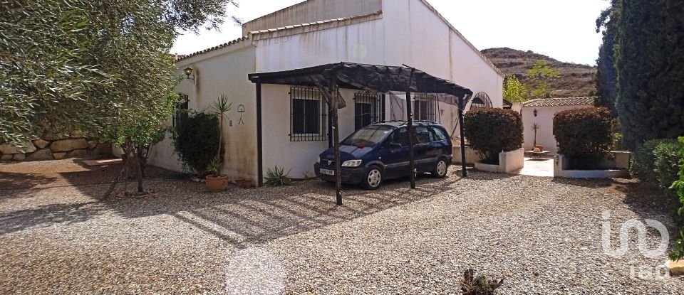 Cottage 3 bedrooms of 160 m² in Albánchez (04857)