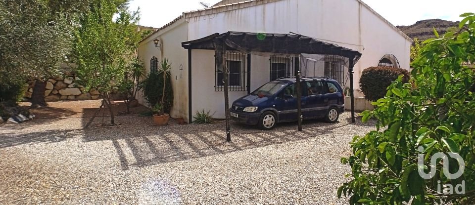 Cottage 3 bedrooms of 160 m² in Albánchez (04857)