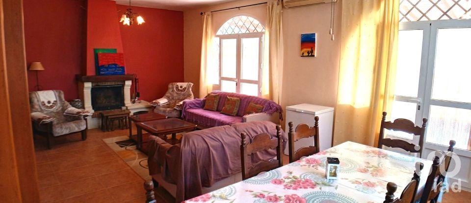 Châlet 3 chambres de 160 m² à Albánchez (04857)