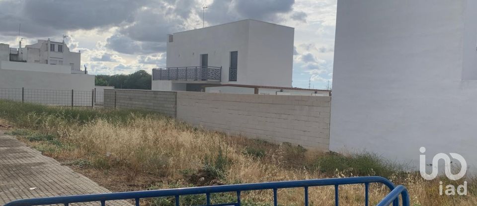 Terreno de 240 m² en Villanueva del Rey (41409)