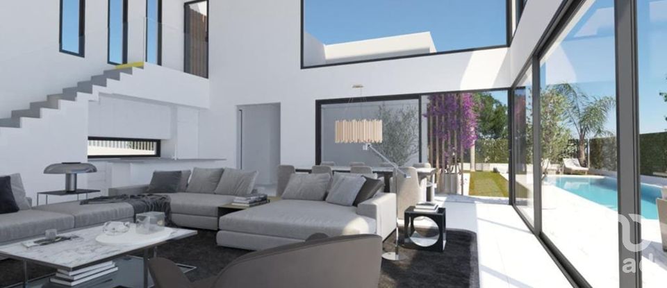 Xalet 3 habitacions de 640 m² a Estepona (29680)