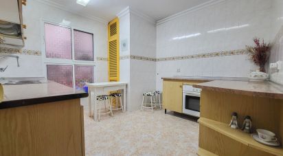 Pis 4 habitacions de 130 m² a Málaga (29013)