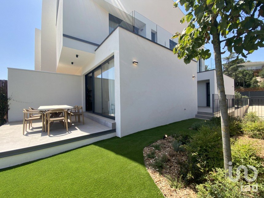 Casa 5 habitacions de 377 m² a Bellaterra (08193)