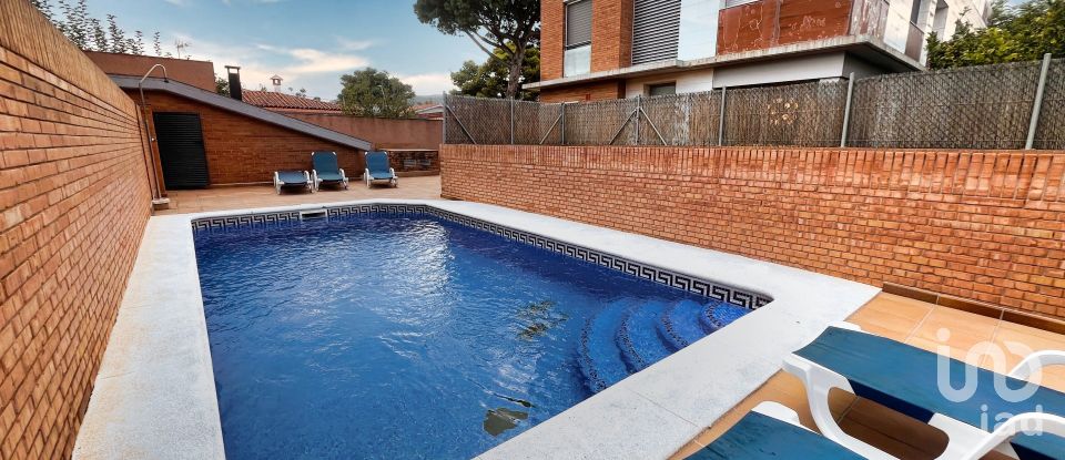 Duplex 3 bedrooms of 65 m² in Castelldefels (08860)