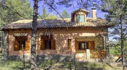 House 5 bedrooms of 277 m² in Alcalá de la Selva (44432)