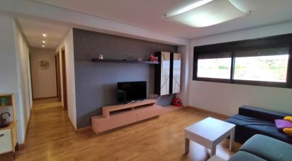 Apartment 3 bedrooms of 120 m² in Crevillent (03330)