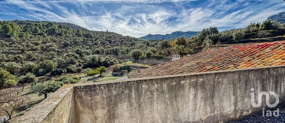 Casa de pueblo 3 habitaciones de 111 m² en Castell de Castells (03793)