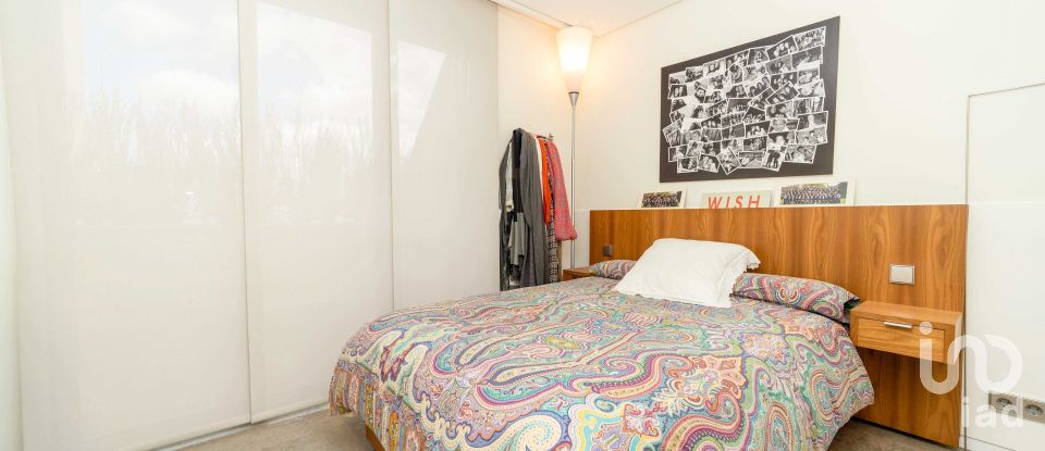 Pis 4 habitacions de 463 m² a León (24004)