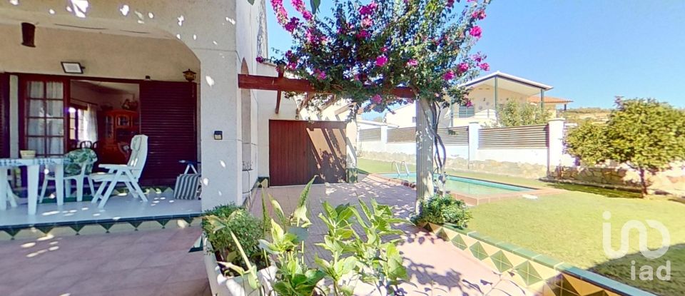 House 4 bedrooms of 110 m² in Els Masos de Coma-Ruga (43880)