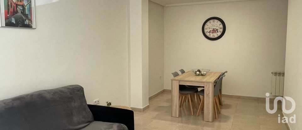 Pis 3 habitacions de 89 m² a Valencia de Don Juan (24200)