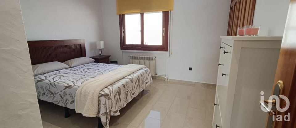 Casa 4 habitacions de 174 m² a Sant Pere de Ribes (08810)