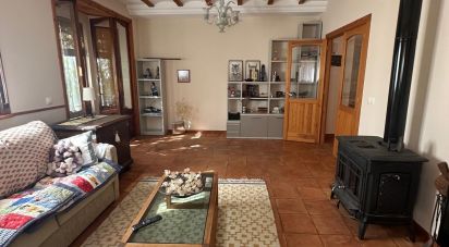 Lodge 3 bedrooms of 285 m² in Robledo de Torio (24197)