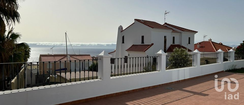 Lodge 5 bedrooms of 315 m² in Candelaria (38530)