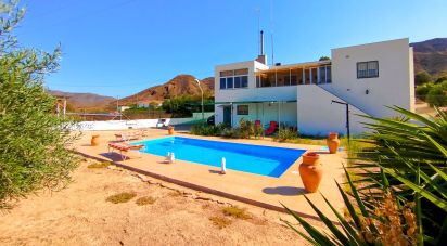 House 4 bedrooms of 236 m² in Peñas Negras (04277)