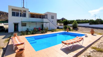 House 4 bedrooms of 236 m² in Peñas Negras (04277)