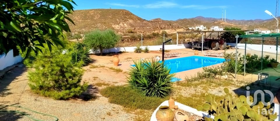 House 4 bedrooms of 236 m² in Peñas Negras (04277)