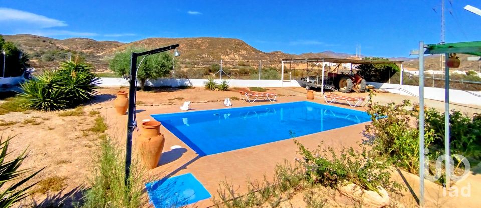 House 4 bedrooms of 236 m² in Peñas Negras (04277)