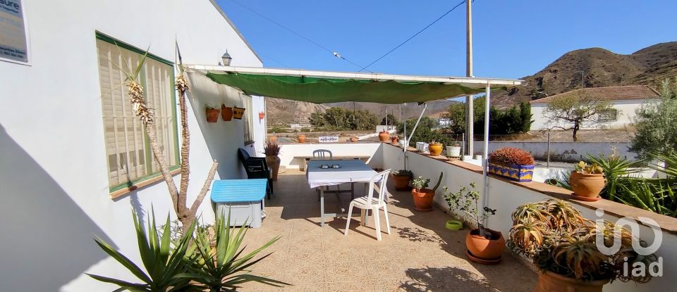 House 4 bedrooms of 236 m² in Peñas Negras (04277)