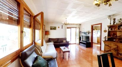 Lodge 5 bedrooms of 200 m² in Rodonya (43812)