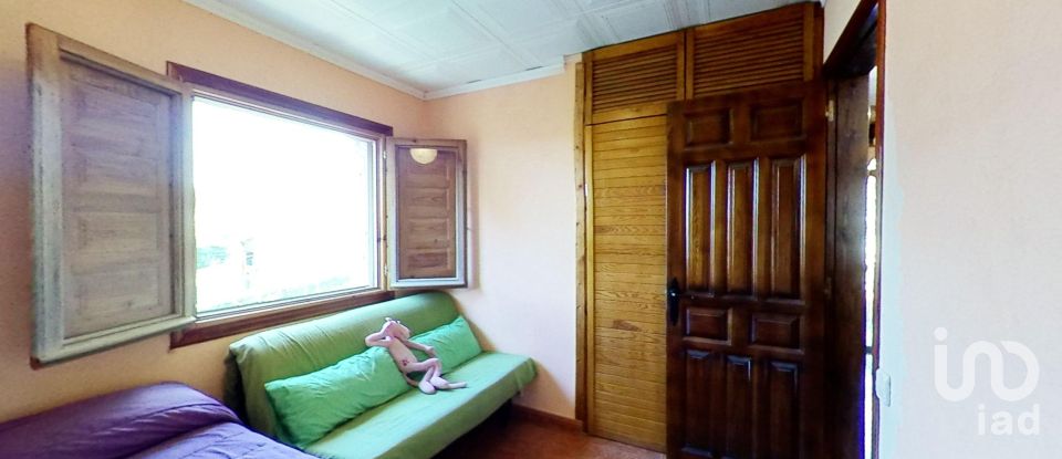 Lodge 5 bedrooms of 200 m² in Rodonya (43812)