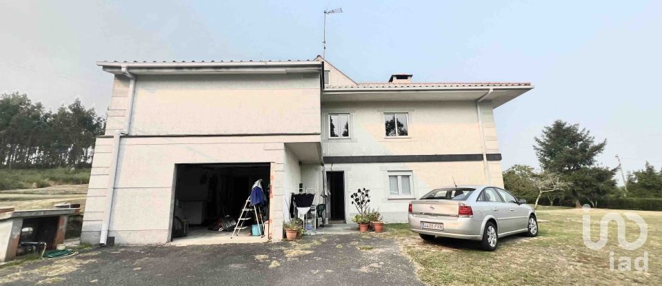 House 2 bedrooms of 461 m² in Naraio (15576)