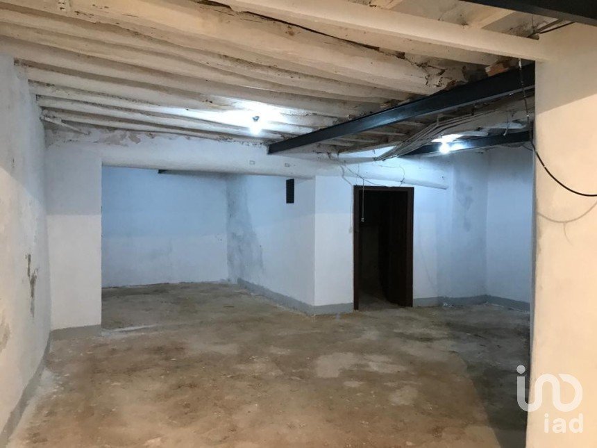 Boutique/Local commercial de 314 m² à Valls (43800)