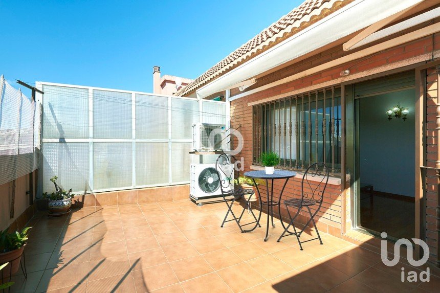 Pis 3 habitacions de 73 m² a Esplugues de Llobregat (08950)