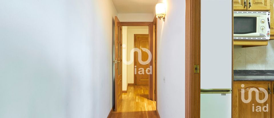 Pis 3 habitacions de 73 m² a Esplugues de Llobregat (08950)