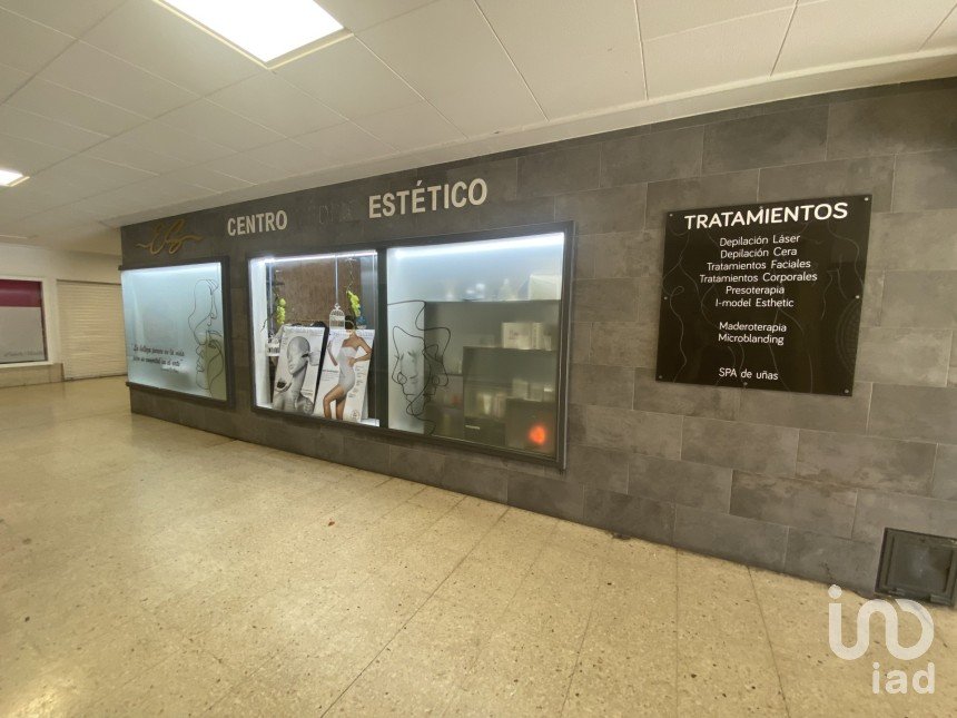 Tienda / local comercial de 97 m² en Vilagarcía de Arousa (36600)