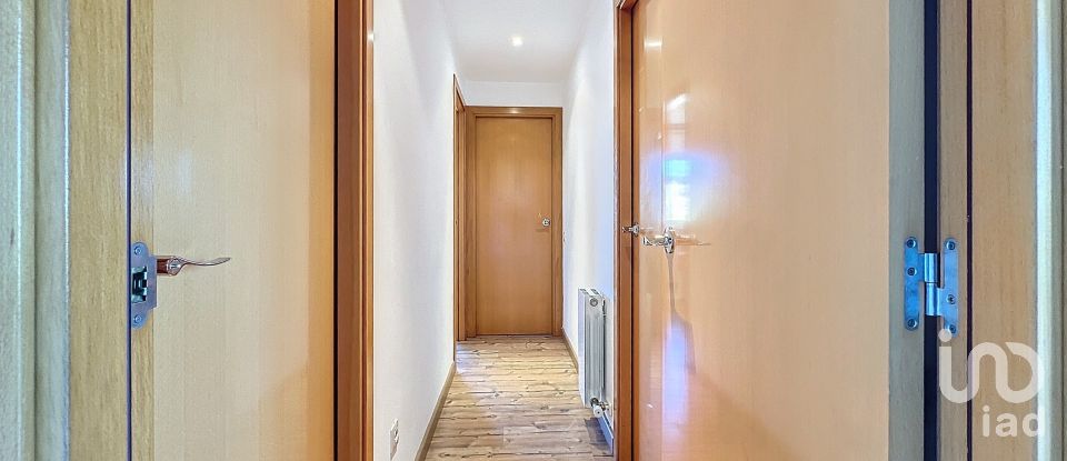 Pis 3 habitacions de 95 m² a Terrassa (08227)