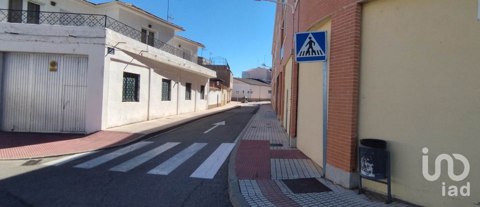 Shop / premises commercial of 100 m² in Castellanos de Moriscos (37439)